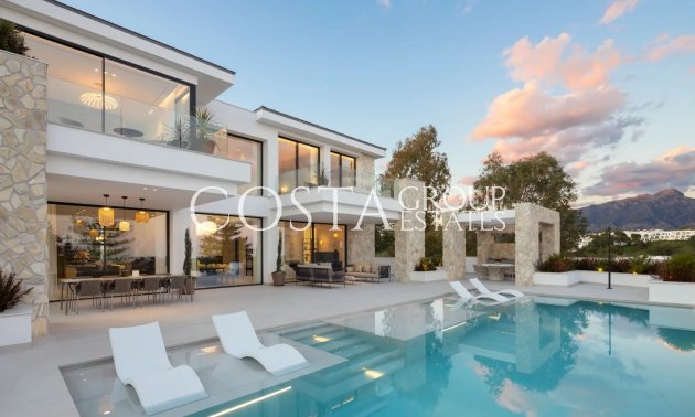 Nowy budynek - Willa -
Benahavís