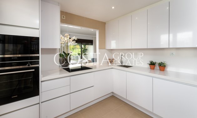 Neue Gebäude - detached -
La Gaspara