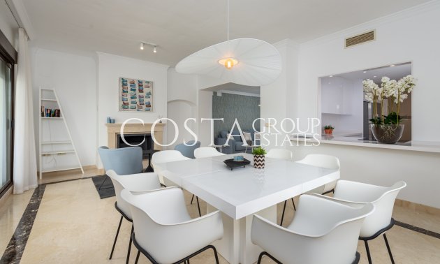 Neue Gebäude - detached -
La Gaspara