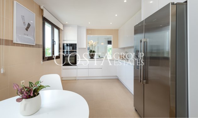 Nowy budynek - detached -
La Gaspara