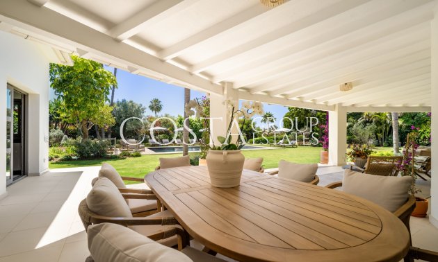 Neue Gebäude - Villa -
Marbella