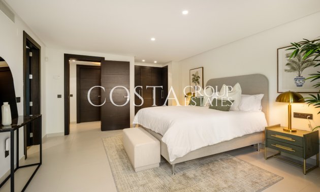 Neue Gebäude - Villa -
Marbella