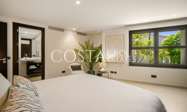 Neue Gebäude - Villa -
Marbella