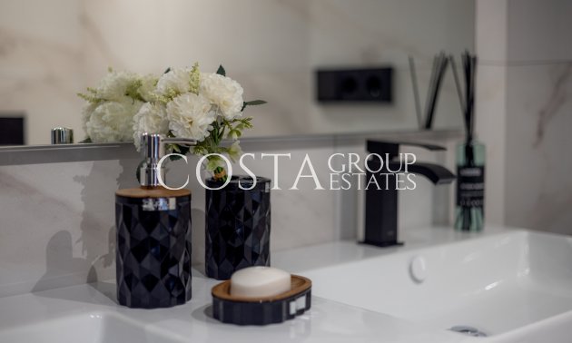 Neue Gebäude - Apartments -
Marbella