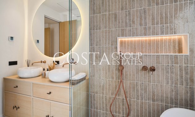 Neue Gebäude - Villa -
Marbella