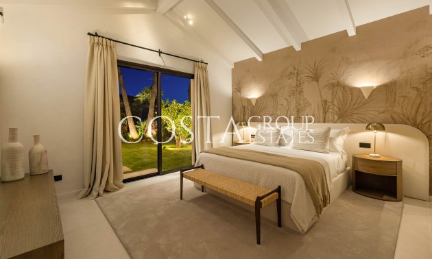 Neue Gebäude - Villa -
Marbella