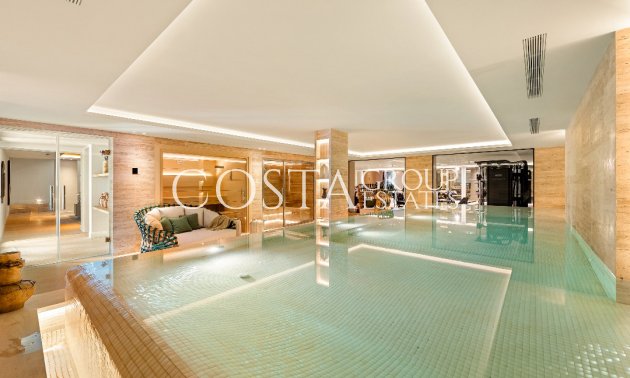 Neue Gebäude - Villa -
Marbella