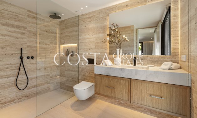 Neue Gebäude - Villa -
Marbella