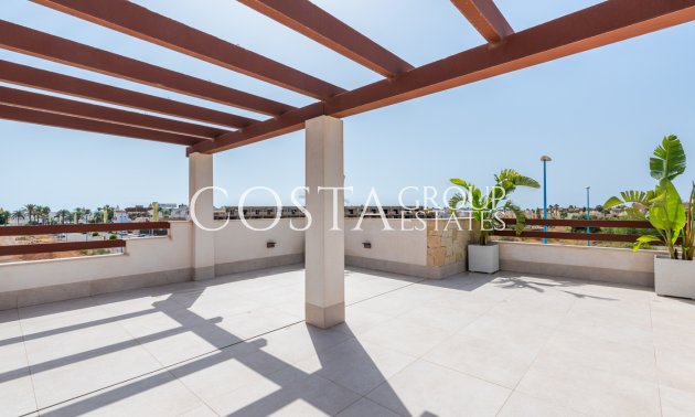 Nowy budynek - detached -
Vera