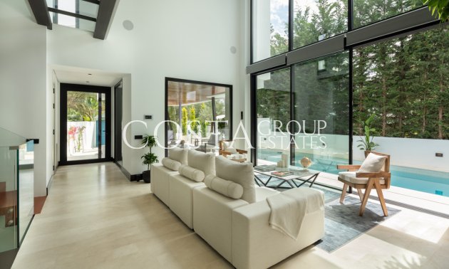 Nowy budynek - Willa -
Marbella