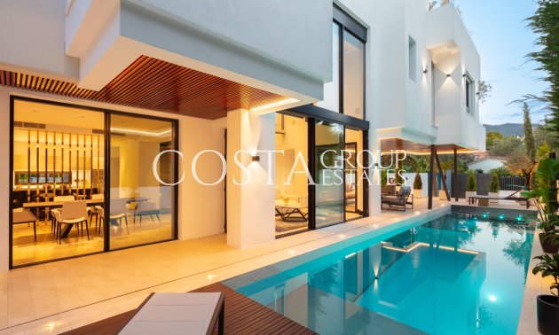 Nowy budynek - Willa -
Marbella