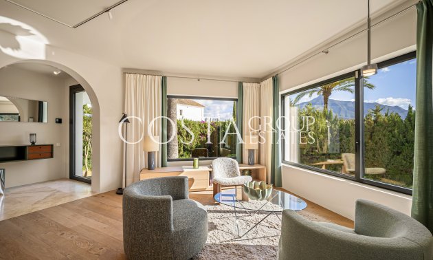 Nowy budynek - Willa -
Marbella