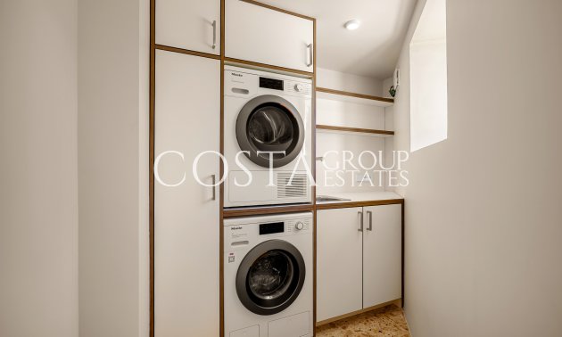 Nowy budynek - Willa -
Marbella