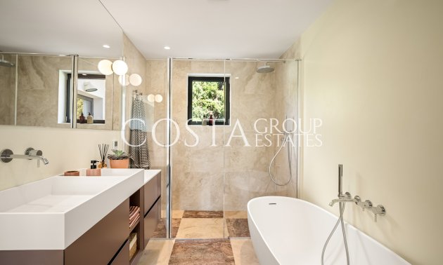 Nowy budynek - Willa -
Marbella