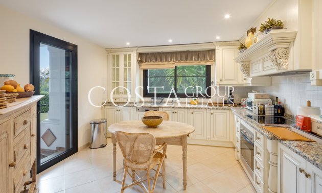 Neue Gebäude - Villa -
Benahavís