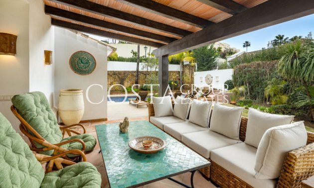 Neue Gebäude - Villa -
Benahavís