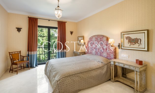 Neue Gebäude - Villa -
Benahavís