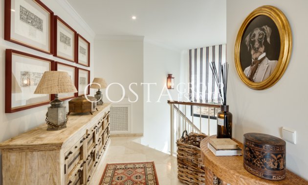 Neue Gebäude - Villa -
Benahavís