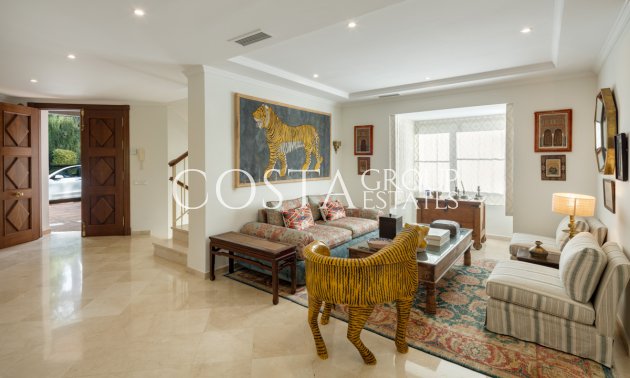 Neue Gebäude - Villa -
Benahavís