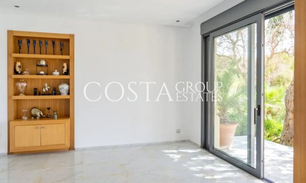 Nowy budynek - Willa -
San Roque