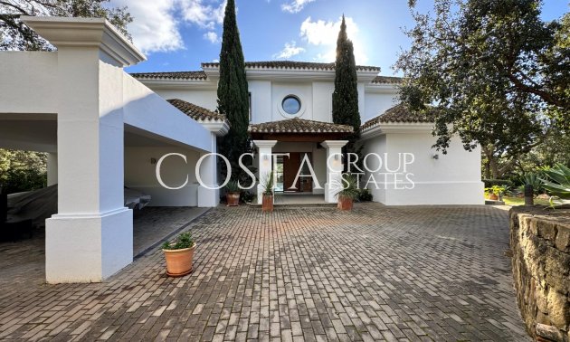 Nowy budynek - Willa -
San Roque