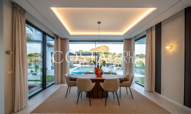 Nowy budynek - Willa -
Benahavís