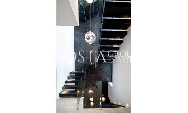 Nowy budynek - Willa -
Benahavís