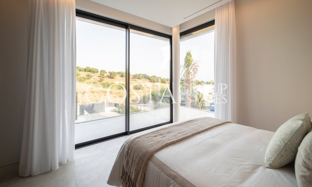 Nowy budynek - Willa -
Benahavís