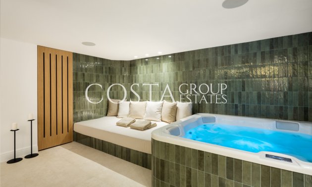 Nowy budynek - Willa -
Marbella