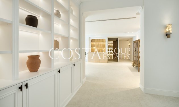 Nowy budynek - Willa -
Marbella