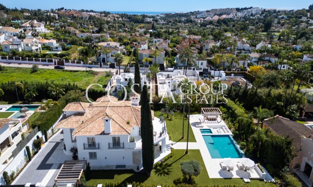 Nowy budynek - Willa -
Marbella