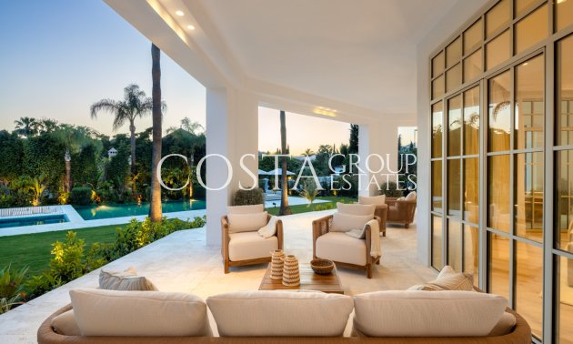 Nowy budynek - Willa -
Marbella