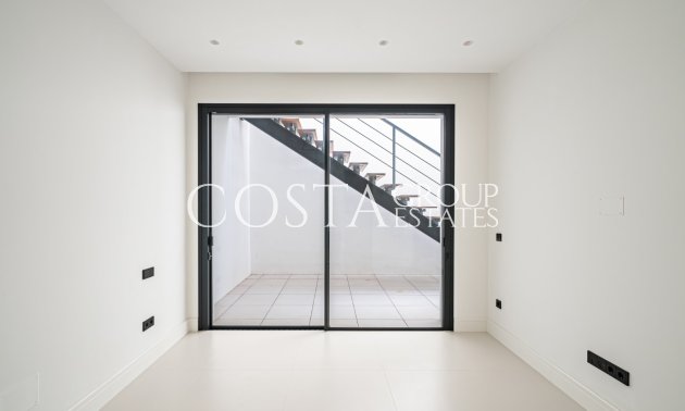 Neue Gebäude - Villa -
Marbella