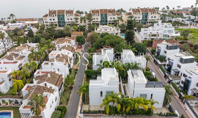 Neue Gebäude - Villa -
Marbella