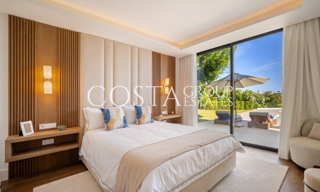 Nowy budynek - Willa -
Marbella