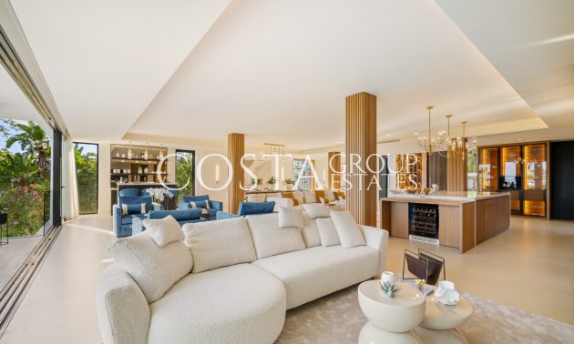 Nowy budynek - Willa -
Marbella