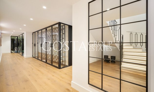 Nowy budynek - Willa -
Marbella