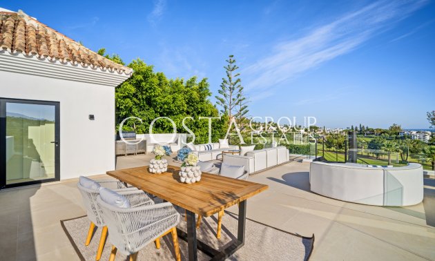 Nowy budynek - Willa -
Marbella