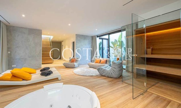 Neue Gebäude - Villa -
La Capellania