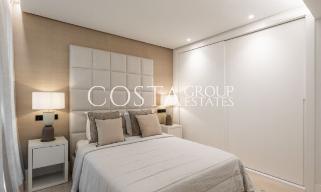 Neue Gebäude - Villa -
Marbella