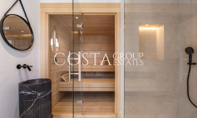 Neue Gebäude - Villa -
Marbella