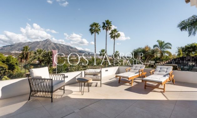 Neue Gebäude - Villa -
Marbella