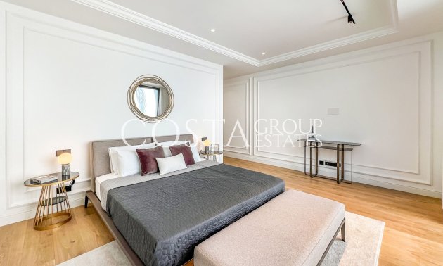 Nowy budynek - Willa -
Marbella