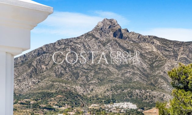 Nowy budynek - Willa -
Marbella