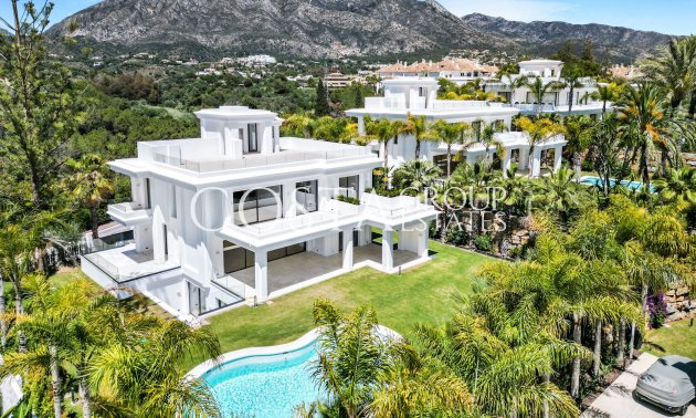 Nowy budynek - Willa -
Marbella