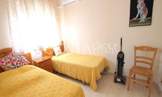 Revente - Maison -
Orihuela - Villamartin