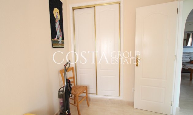 Revente - Maison -
Orihuela - Villamartin