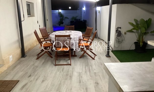 Wiederverkauf - Villa -
Torrevieja - Torrevieja Centro