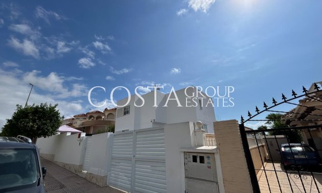 Herverkoop - Villa -
Bigastro