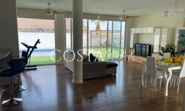 Herverkoop - Villa -
Bigastro